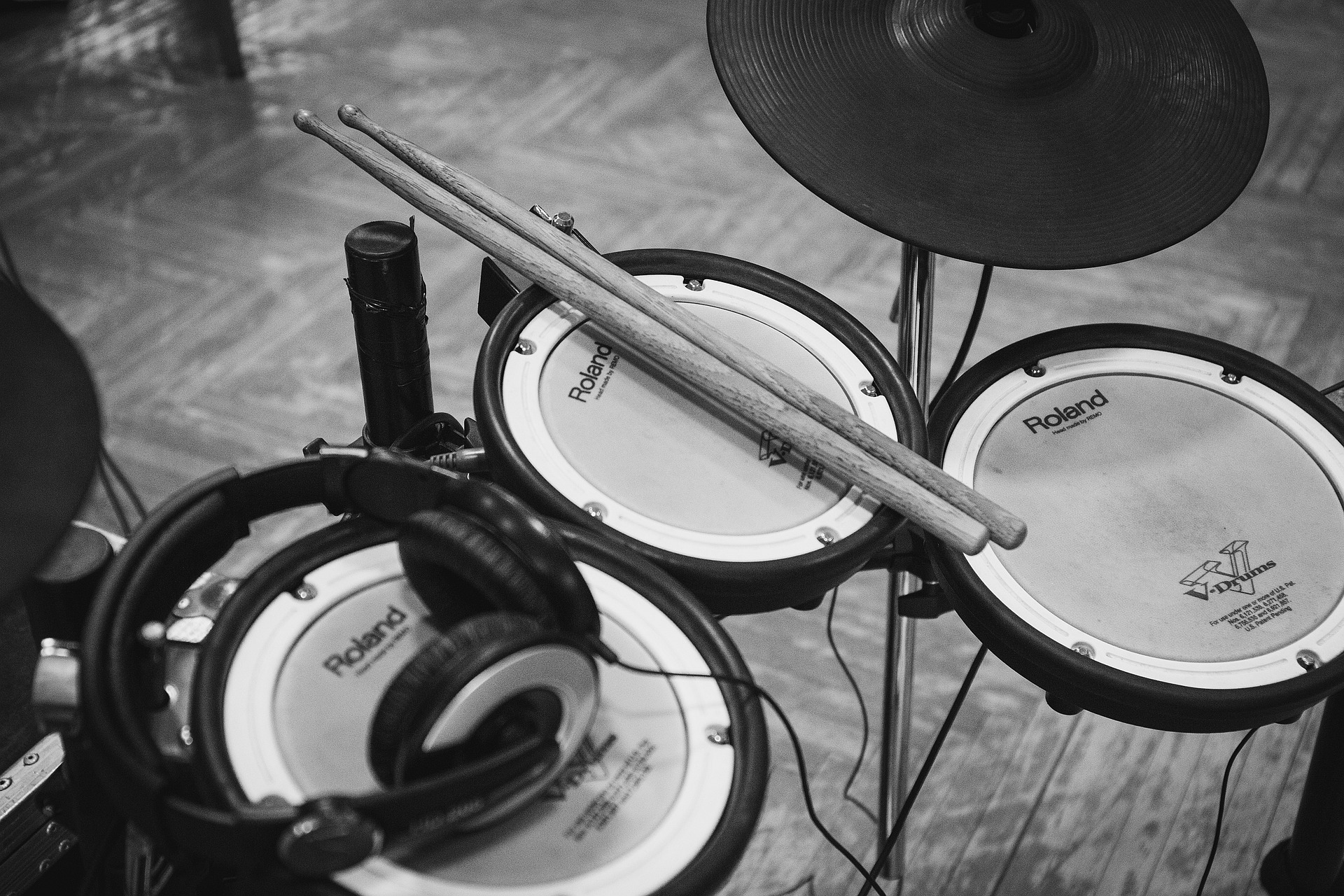 Revolutionizing Drumming: Exploring the World of Electric Drum Kits